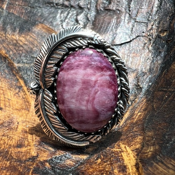 Purple Spiny Oyster Statement Ring – Sterling SilverSize 9.75Southwestern